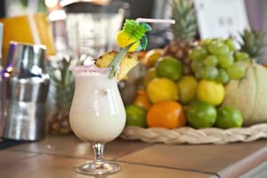 thumbnail: Bar (on property)