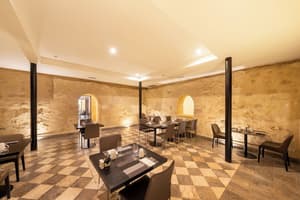 thumbnail: Restaurant