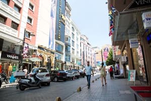 thumbnail: Exterior