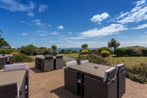 thumbnail: Terrace/patio