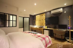 thumbnail: Room