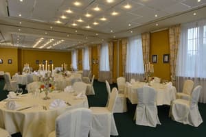thumbnail: Banquet hall
