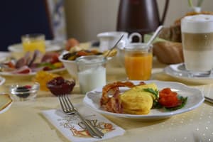 thumbnail: Food and drink