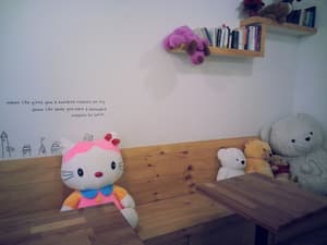 thumbnail: Interior entrance