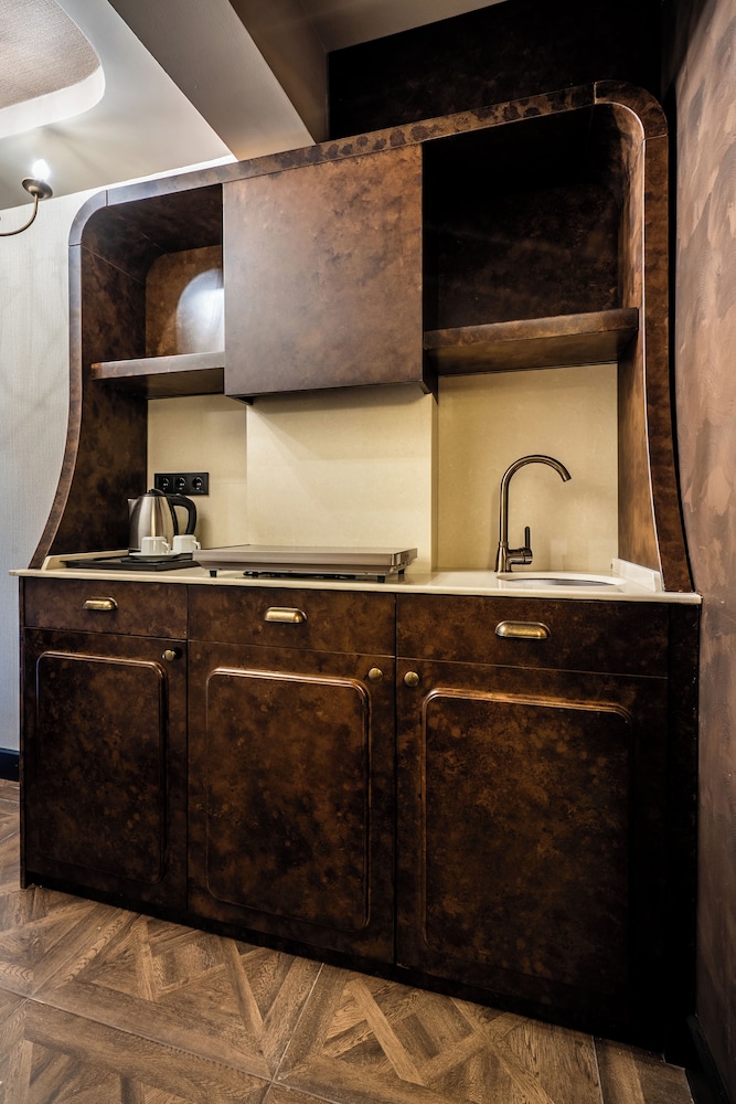 Private kitchenette