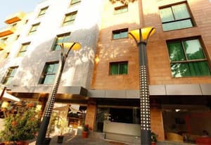 thumbnail: Exterior