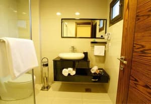 thumbnail: Bathroom