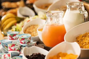 thumbnail: Breakfast area