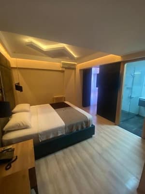 thumbnail: Room