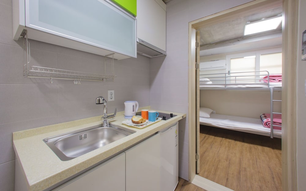 Private kitchenette