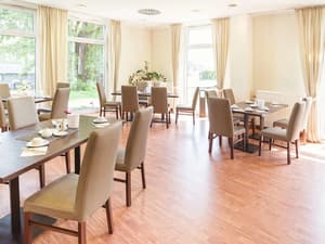 thumbnail: Breakfast area