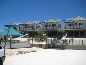 thumbnail: Exterior