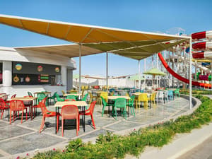 thumbnail: Bar (on property)