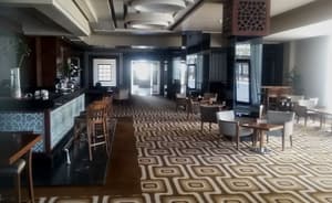 thumbnail: Bar (on property)