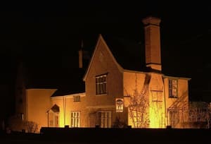 thumbnail: Exterior