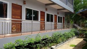 thumbnail: Exterior