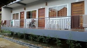 thumbnail: Exterior