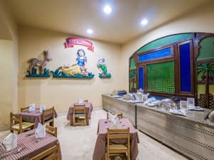 thumbnail: Restaurant