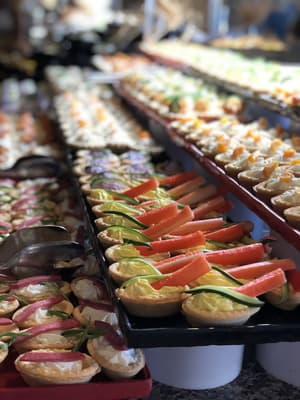 thumbnail: Restaurant
