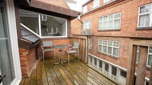 thumbnail: Exterior