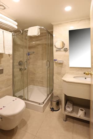thumbnail: Bathroom