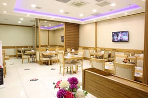 thumbnail: Breakfast area