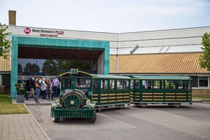 thumbnail: Exterior