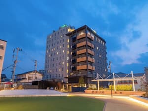 thumbnail: Exterior