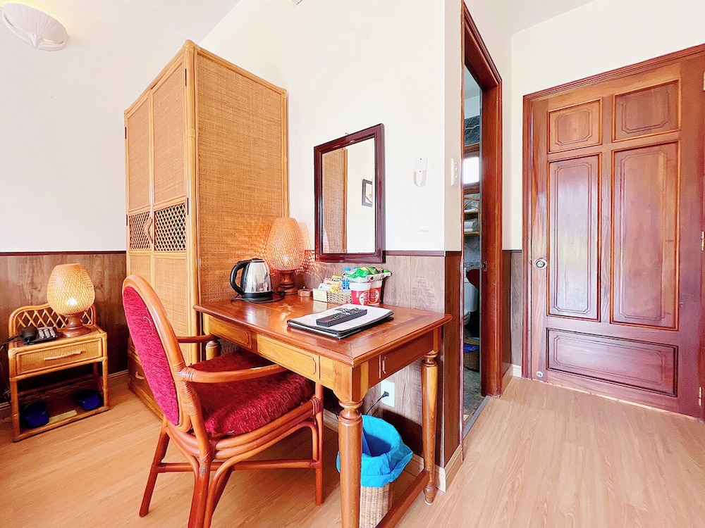 Room amenity