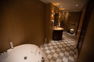 thumbnail: Bathroom