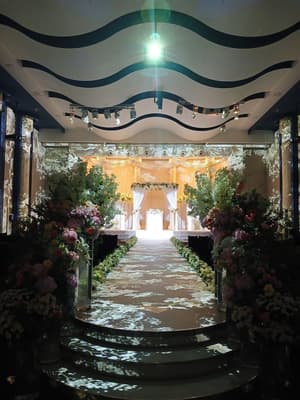 thumbnail: Indoor wedding