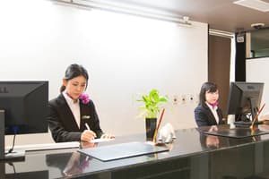 thumbnail: Reception