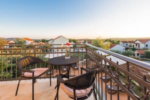 thumbnail: Terrace/patio