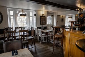 thumbnail: Bar (on property)