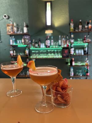 thumbnail: Restaurant