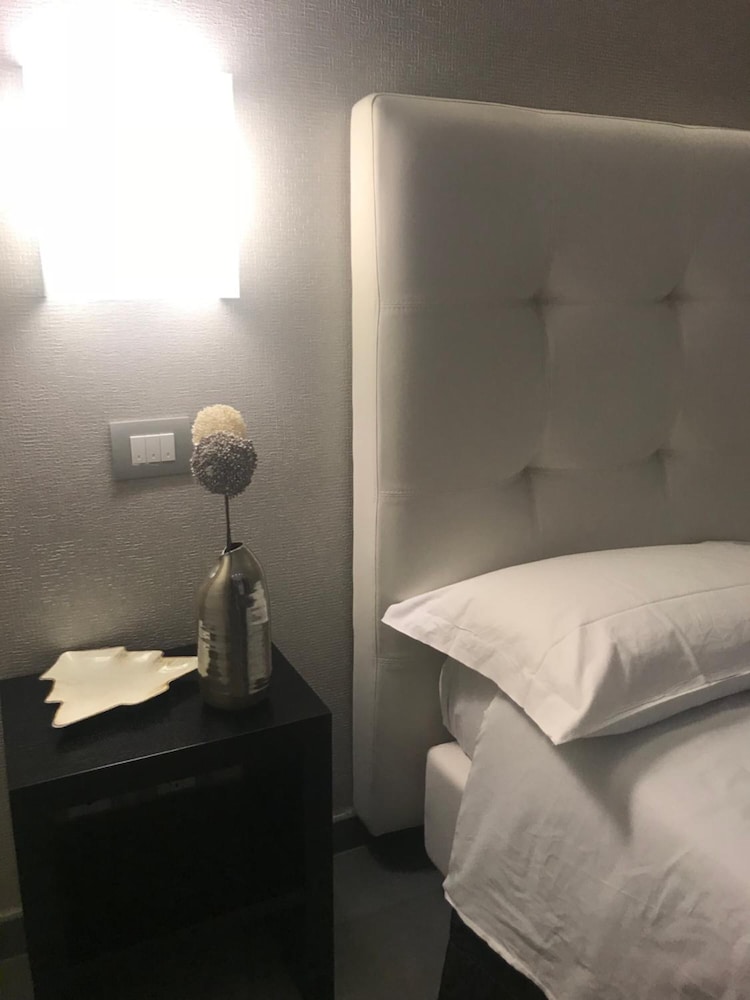 Primary image