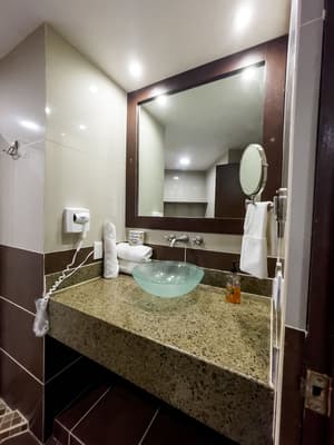 thumbnail: Bathroom