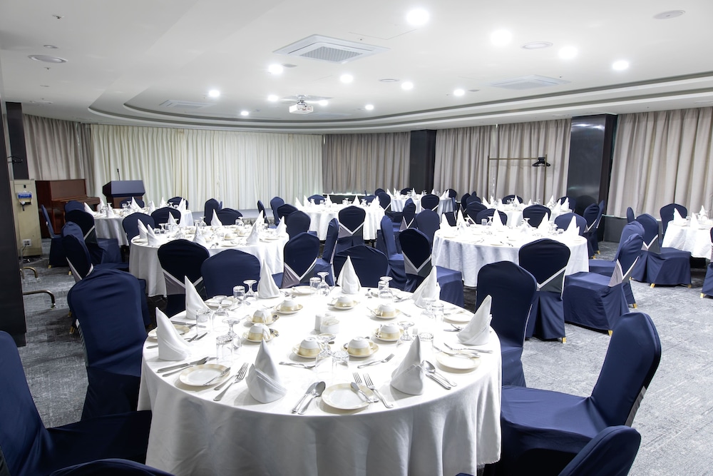 Indoor wedding