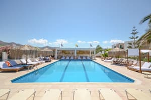 thumbnail: Pool