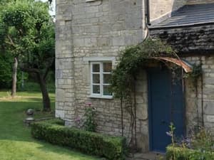 thumbnail: Exterior