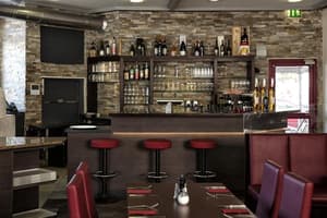 thumbnail: Bar (on property)