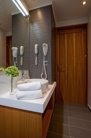 thumbnail: Bathroom