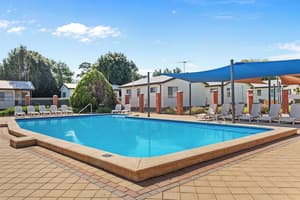 thumbnail: Outdoor pool
