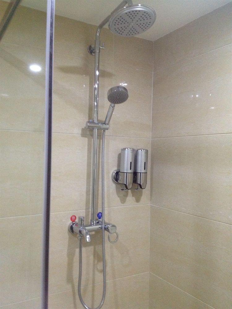 Guanghua Hotel 5