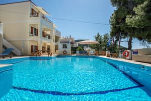 thumbnail: Outdoor pool