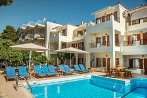 thumbnail: Outdoor pool