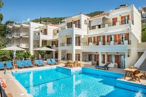 thumbnail: Outdoor pool