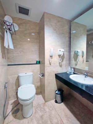 thumbnail: Bathroom