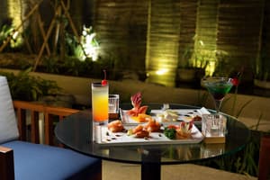 thumbnail: Bar (on property)