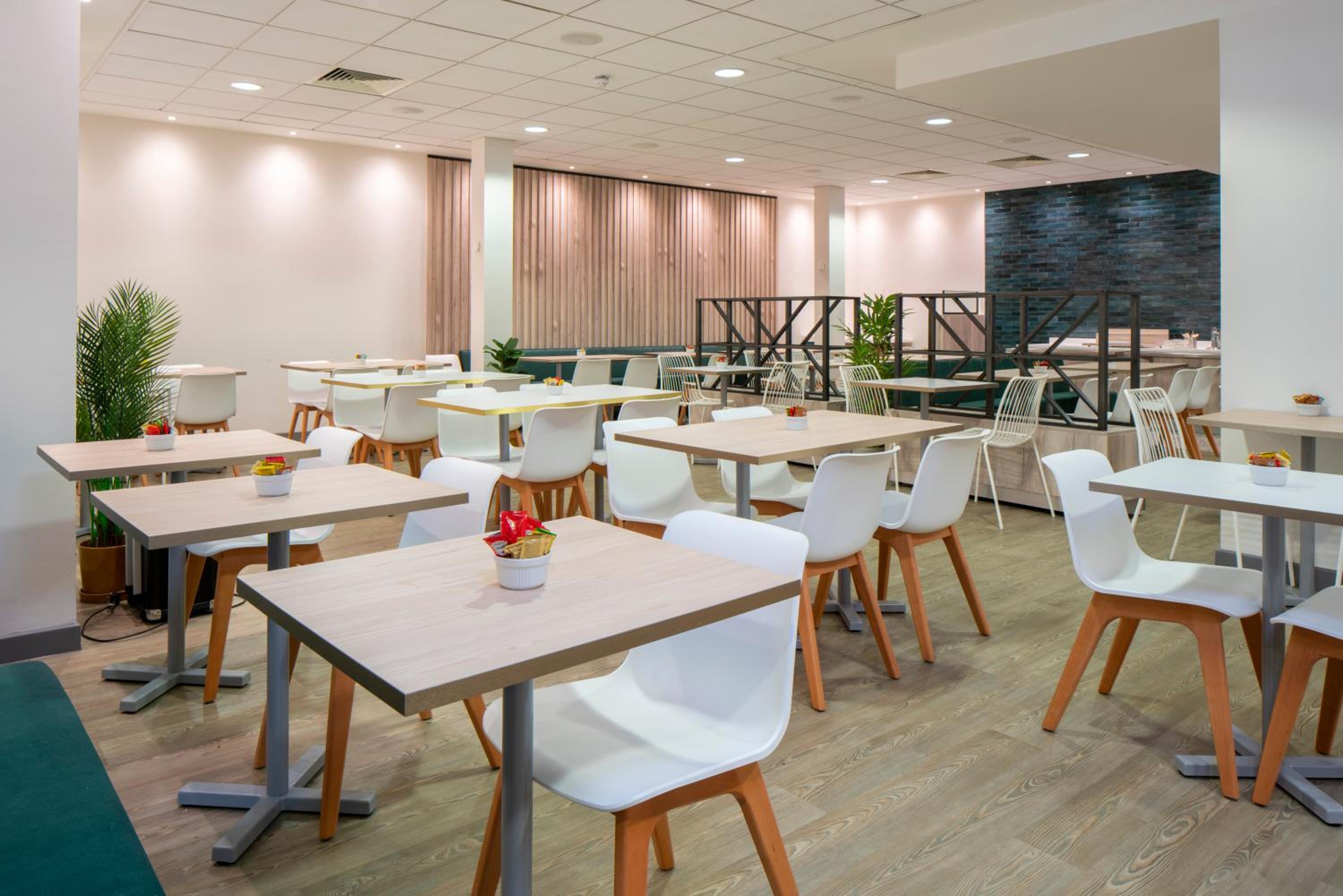 Restaurant-cafeteria